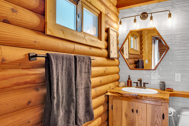 54385 S S. Circle Drive, Idyllwild CA: https://media.crmls.org/mediaz/9b8053d8-1dd8-4a63-98f4-bb84d6aa777e.jpg