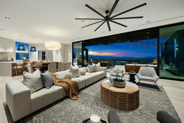 2085 Desert Flower Court, Palm Springs CA: https://media.crmls.org/mediaz/9b81b2ce-e729-45e0-ab92-7ff7f69a24cf.jpg