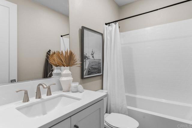 Detail Gallery Image 14 of 35 For 6675 Agave Cir, Carlsbad,  CA 92011 - 4 Beds | 3 Baths