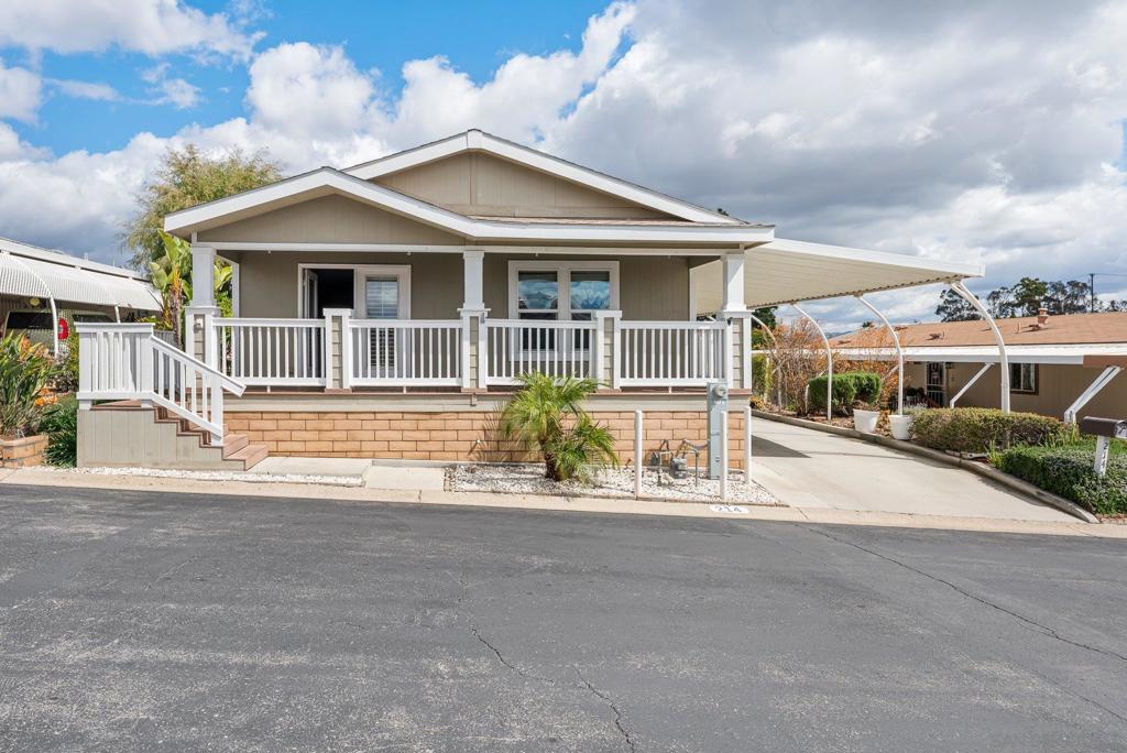 525 W El Norte Pkwy #214