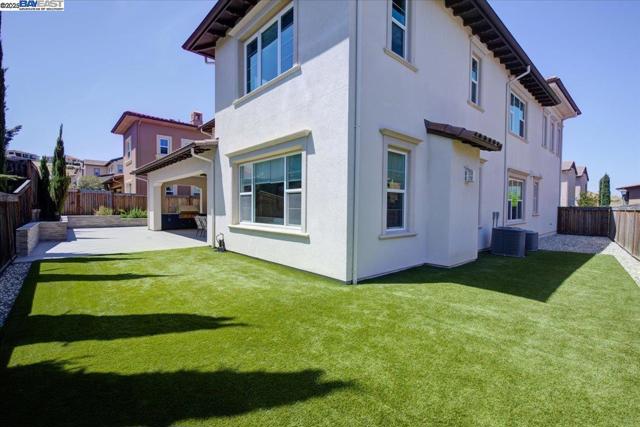 2092 Drysdale St, Danville CA: https://media.crmls.org/mediaz/9b83956d-7dda-419d-8b53-53251e0d4126.jpg