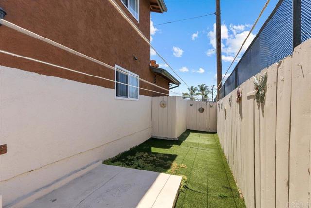 390 N 1st Street, El Cajon CA: https://media.crmls.org/mediaz/9b844c5a-7f82-4e6e-a655-5d7d72ed68ea.jpg