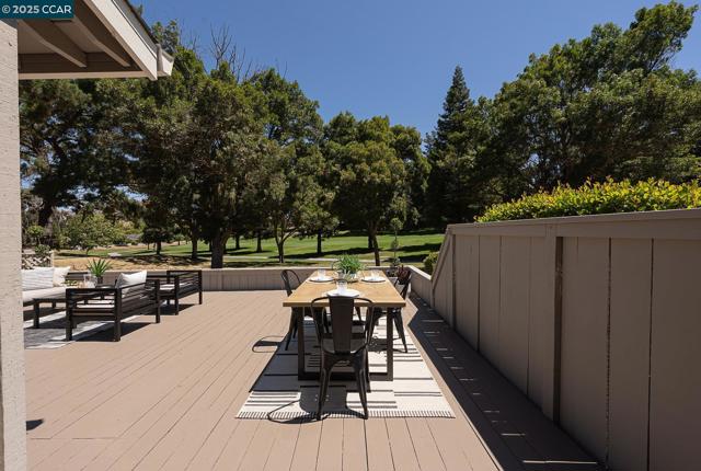 2128 Presidio Ct, Danville CA: https://media.crmls.org/mediaz/9b84b03c-1b44-4bac-9567-d6b9dc3dc07c.jpg