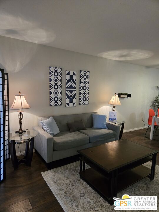 2810 N Arcadia Court, Palm Springs CA: https://media.crmls.org/mediaz/9b8573bb-aaeb-4e6e-839d-95b88b0297bb.jpg