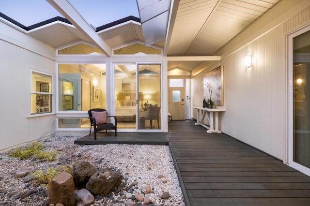2989 Dolores Way, Burlingame CA: https://media.crmls.org/mediaz/9b859972-dcaf-4a7c-9dc5-1d7a6070e754.jpg