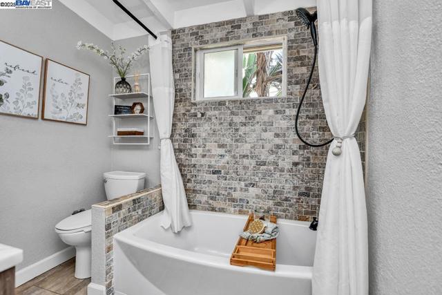 1941 Eden Plains Rd, Brentwood CA: https://media.crmls.org/mediaz/9b85a7a2-5f97-4773-a0f7-42f46fc3d9ca.jpg