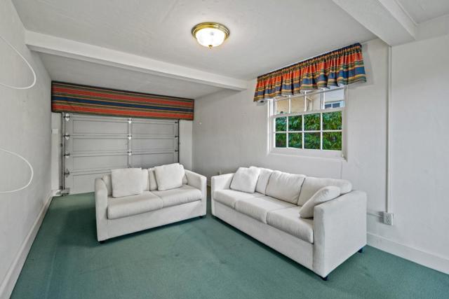 0 Mission 2 SE of 9th Avenue, Carmel CA: https://media.crmls.org/mediaz/9b85b535-5e89-4377-a462-3cbf8753f262.jpg