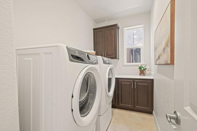 29732 Cantera Drive, Hayward CA: https://media.crmls.org/mediaz/9b86954b-e1a3-4066-af80-eb3efb23bd4c.jpg
