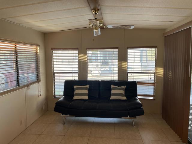 74711 Dillon Road, Desert Hot Springs CA: https://media.crmls.org/mediaz/9b86f9b9-307c-40da-8530-daa1cab6ade6.jpg