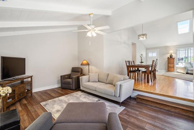 Image 15 of 31 For 1296 Vintner Way
