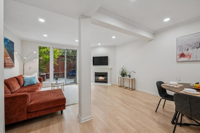 600 Willow Road, Menlo Park CA: https://media.crmls.org/mediaz/9b8765c5-c4c1-4d27-a9b3-77ad7e01c991.jpg