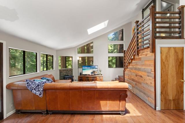 483 Echo Lane, Boulder Creek CA: https://media.crmls.org/mediaz/9b8772c0-bb5e-4cd9-9b4a-260ef2924d1e.jpg