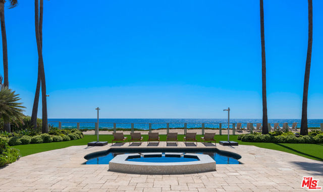 31272 Broad Beach Road, Malibu CA: https://media.crmls.org/mediaz/9b88378e-ebe0-4743-9b3f-2ee57293be94.jpg