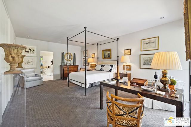 1860 Via Isla, Palm Springs CA: https://media.crmls.org/mediaz/9b884d51-858d-41fe-a5dd-877c29041730.jpg