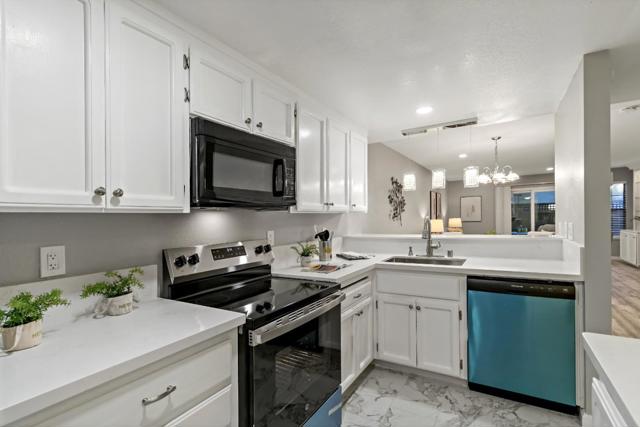 340 W Sunnyoaks Avenue, Campbell CA: https://media.crmls.org/mediaz/9b894c06-02f5-4069-90c3-d1dfe424828c.jpg