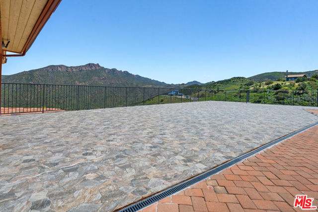 10825 Pacific View Drive photo 28
