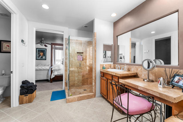80580 Apple Court, Indio CA: https://media.crmls.org/mediaz/9b89e1d2-d1b1-483f-8f05-8219faea0404.jpg