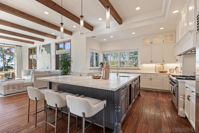 Image 18 of 69 For 8080 La Jolla Scenic Dr