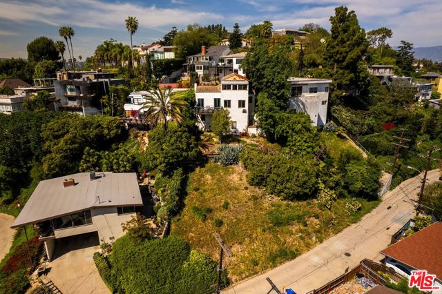 2 Bed Home for Sale in Los Angeles, California