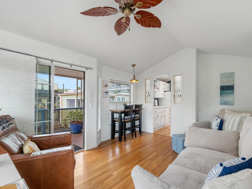 900 N Cleveland Street - photo 15
