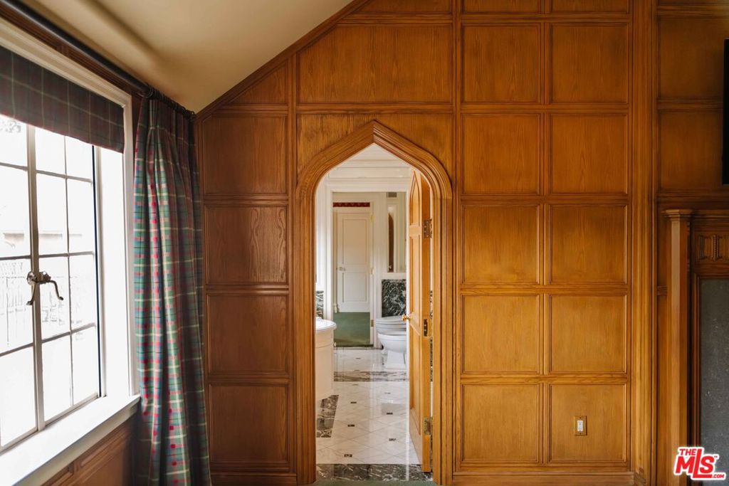 MLS #25494349 image #17