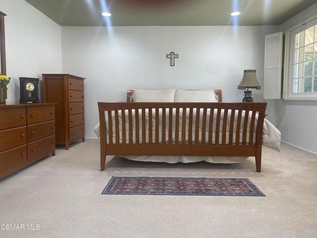 1694 Margate Place, Westlake Village CA: https://media.crmls.org/mediaz/9b8e3a13-c946-4e5f-bd57-f45c1389bb30.jpg