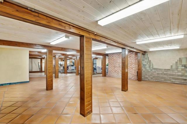 251 Middlefield Road, Palo Alto CA: https://media.crmls.org/mediaz/9b8eb004-cc2d-4b9e-9d5f-b74c66c381ce.jpg