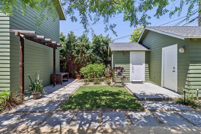 4463 Maryland St, San Diego CA: https://media.crmls.org/mediaz/9b8ecaca-7fb3-4105-a908-43bed9e06588.jpg