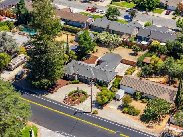 15670 Woodard Road, San Jose CA: https://media.crmls.org/mediaz/9b8f55b2-2a65-4388-91db-a2e5397c2cc5.jpg