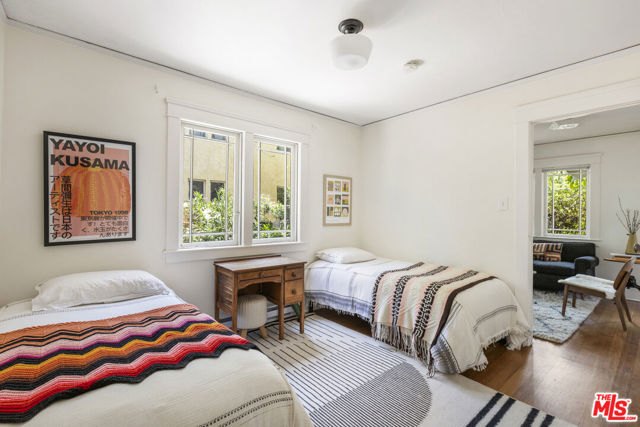 3865 Brunswick Avenue, Los Angeles CA: https://media.crmls.org/mediaz/9b90a19d-3739-410e-81cc-d6a1b60ec71f.jpg