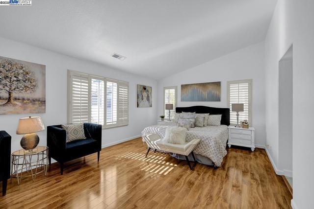 Image 45 of 60 For 2202 Oceanside Way