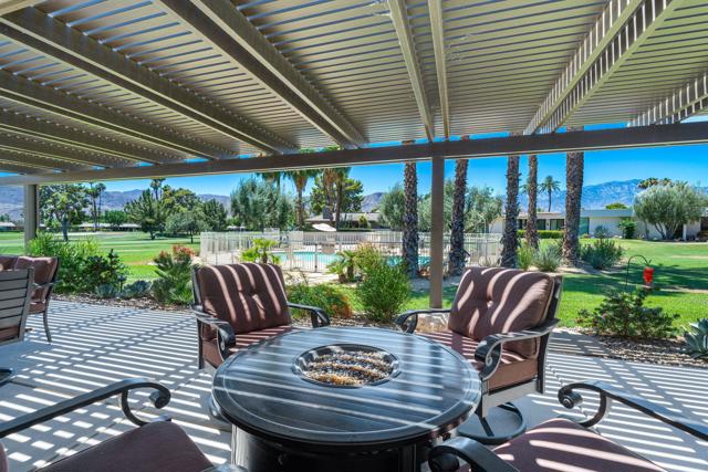 9 Furman Court, Rancho Mirage CA: https://media.crmls.org/mediaz/9b917e76-38ca-4c1a-b430-c09dd4d7aa7b.jpg