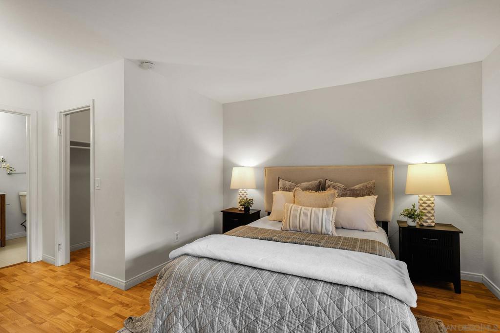 12059 Alta Carmel Court - photo 18
