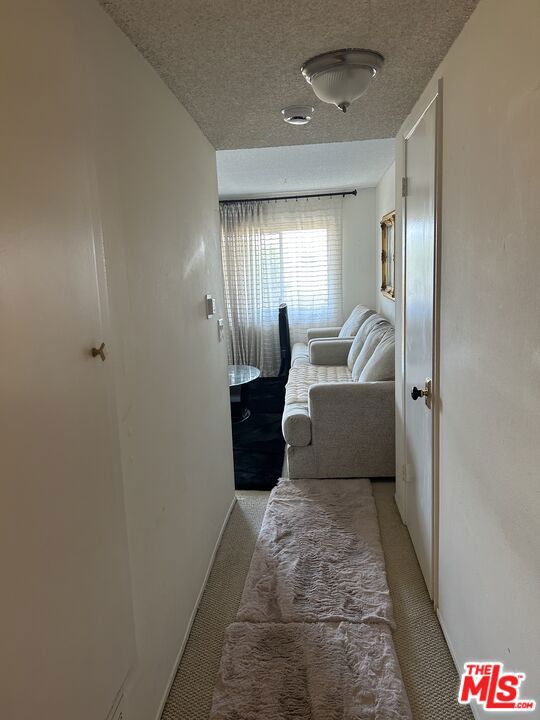6600 Warner Avenue, Huntington Beach CA: https://media.crmls.org/mediaz/9b940e6c-f831-4bac-bcdf-938e6f5bb643.jpg