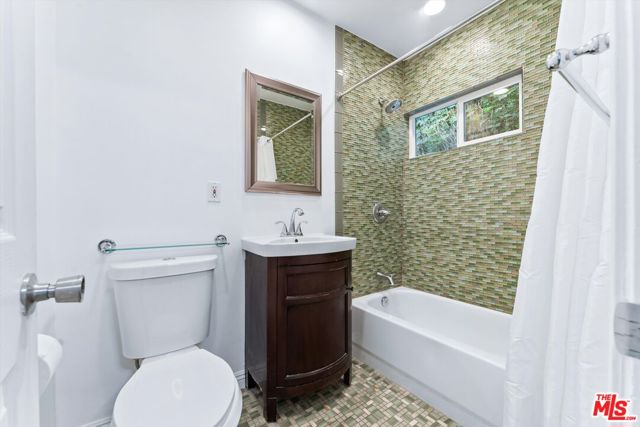 Image 73 of 75 For 502 Calle Santa Rosa