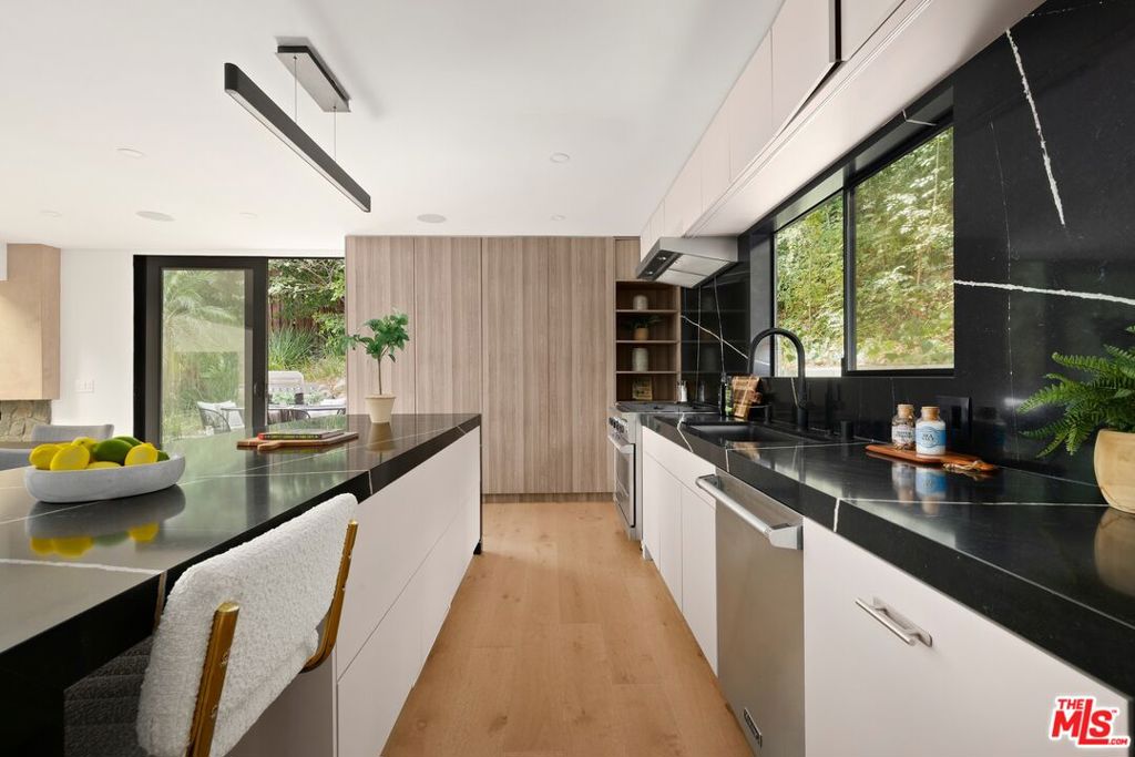 MLS #26886647 image #4