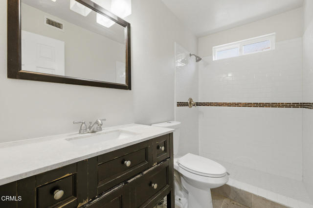 Detail Gallery Image 18 of 39 For 593 Talbert Ave, Simi Valley,  CA 93065 - 4 Beds | 2/1 Baths
