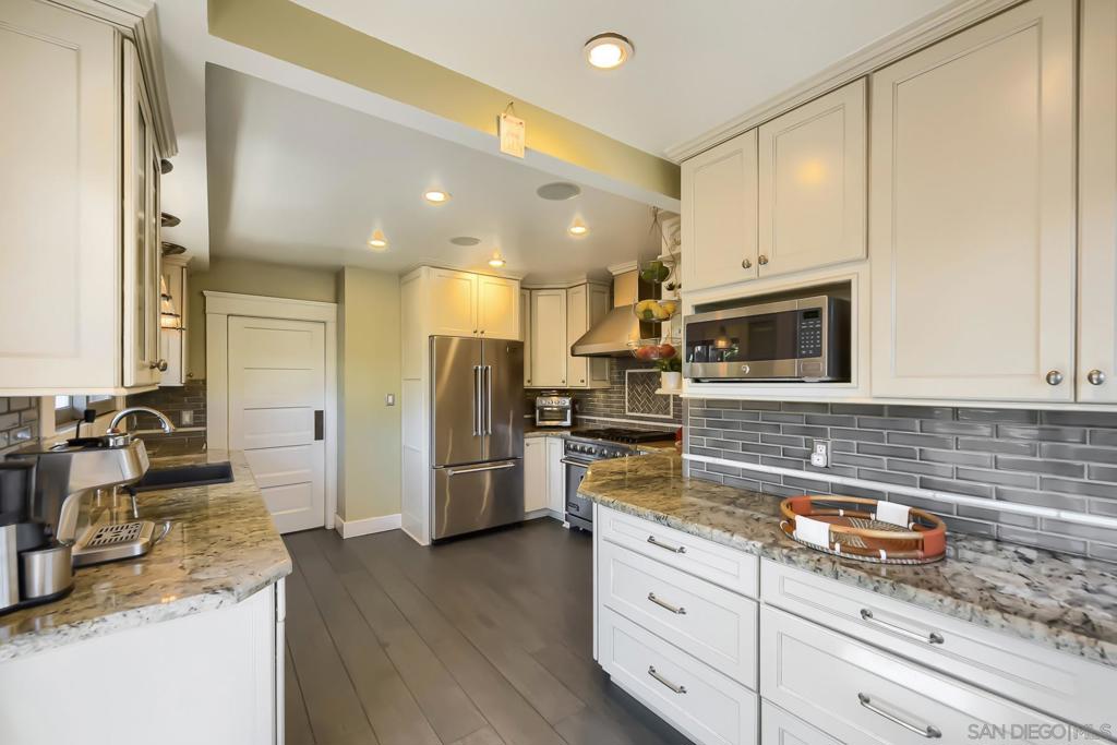 1040 Johnson - photo 16