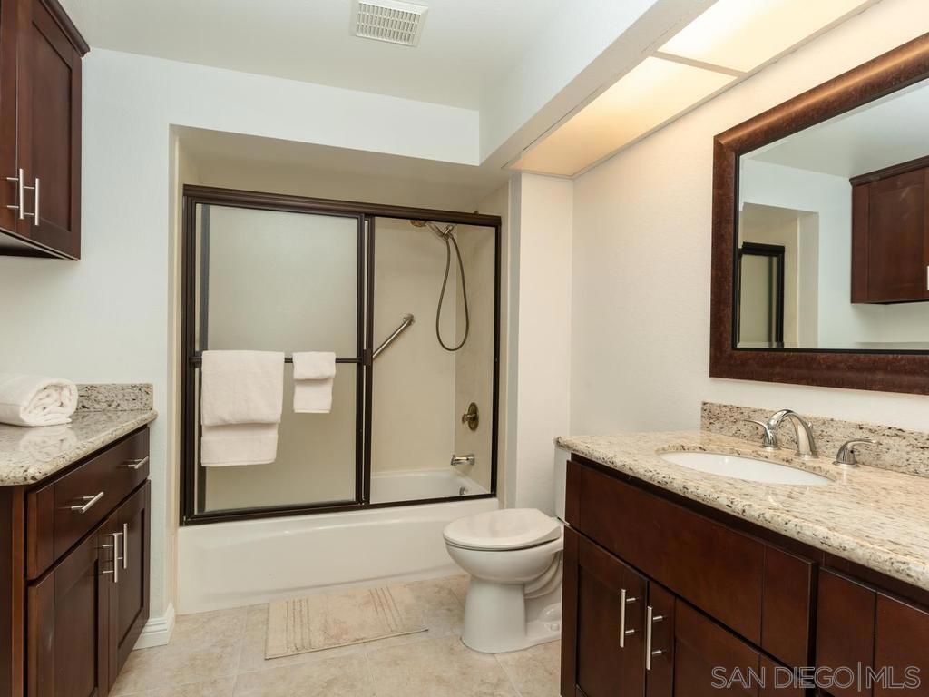 7301 Calle De Fuentes - photo 16