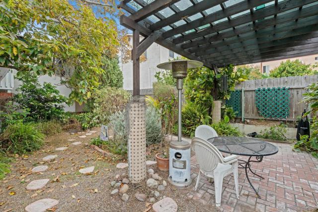 309 11 E Ave, Coronado CA: https://media.crmls.org/mediaz/9b95b033-4e06-4e12-a6e0-edcd7b4e21a9.jpg