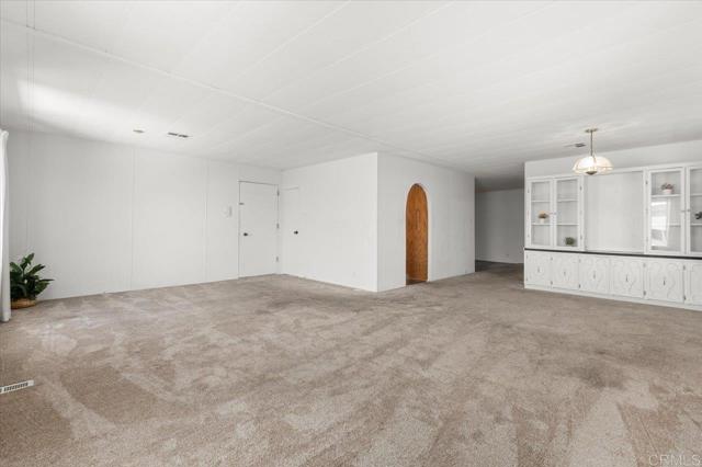 1286 Discovery Street, San Marcos CA: https://media.crmls.org/mediaz/9b96b90c-2947-434b-82be-b754a0524986.jpg