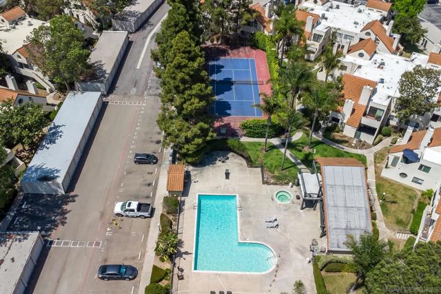 345 N Melrose Dr, Vista CA: https://media.crmls.org/mediaz/9b977fdf-6495-4a94-b50f-8d4ab3f937d6.jpg