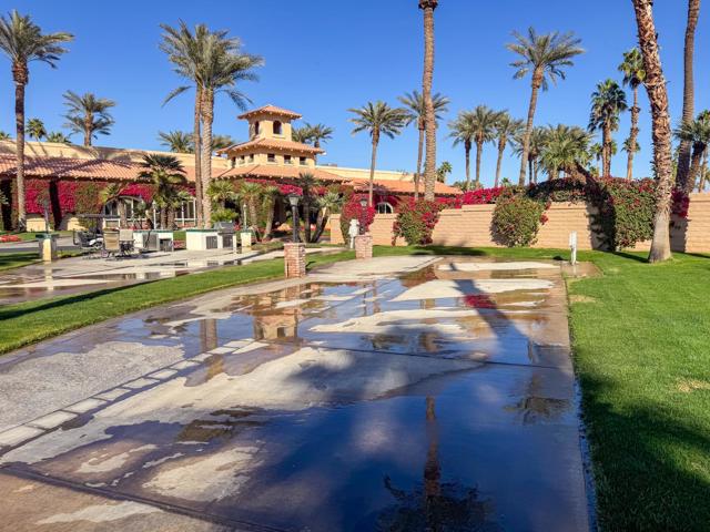 80394 Avenue 48, Indio CA: https://media.crmls.org/mediaz/9b97ba72-310a-499f-adc8-9307575d03a3.jpg