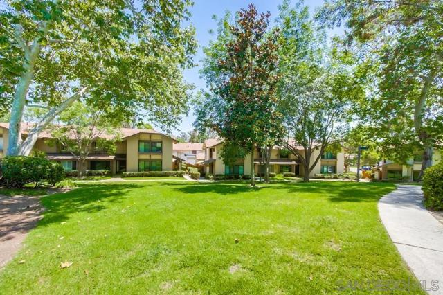 9855 Guisante Terrace, San Diego CA: https://media.crmls.org/mediaz/9b99d03b-183a-4182-b409-88fe81df6946.jpg