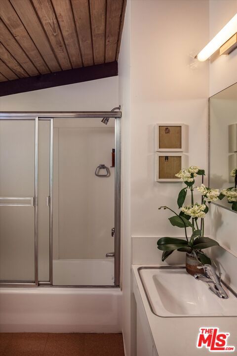 Image 42 of 53 For 1966 Lucile Avenue