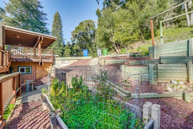851 Burns Avenue, Aptos CA: https://media.crmls.org/mediaz/9b9b54a1-0d22-43d5-a676-881e79bbc1e9.jpg