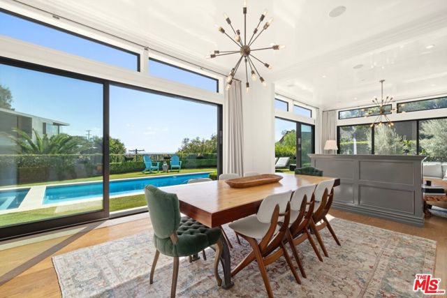 1640 N Kings Road, Los Angeles CA: https://media.crmls.org/mediaz/9b9b9c4f-e33e-4528-94e5-e825b31c1e39.jpg