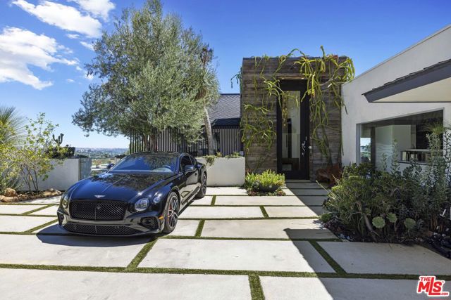 3 Bed Home for Sale in Los Angeles, California