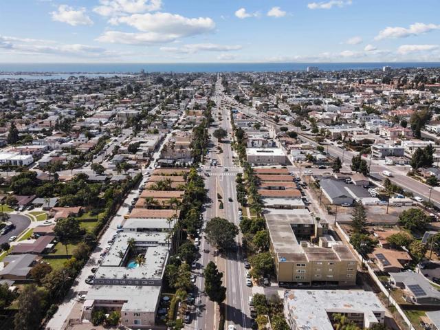 2266 Grand Ave, San Diego CA: https://media.crmls.org/mediaz/9b9c40ba-04a6-4b2d-863d-1faab24313f7.jpg