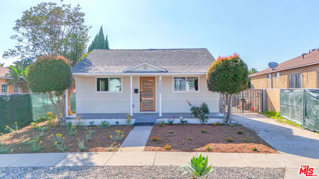 11065 Ruthelen Street, Los Angeles, California 90047, 3 Bedrooms Bedrooms, ,2 BathroomsBathrooms,Single Family Residence,For Sale,Ruthelen,24407231